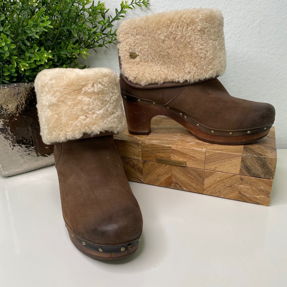 UGG Australia Lynnea Brown Leather Sheepskin Clog Ankle Boots Size 6